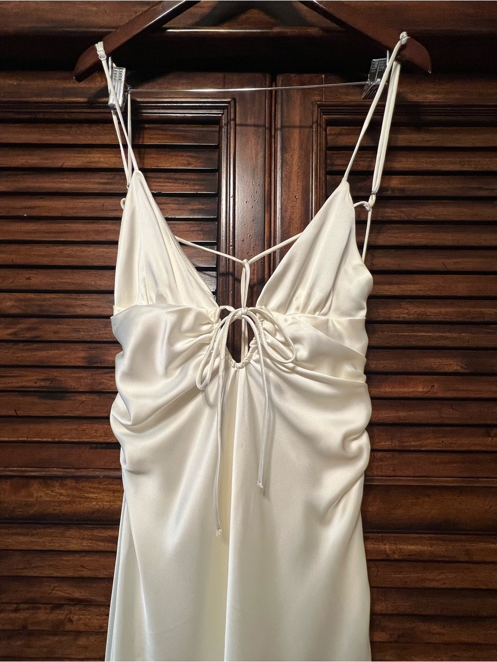 NWT “FLAWED” Zara Ivory Satin Maxi Slip Dress with Front Keyhole Size Small - Picture 4 of 16